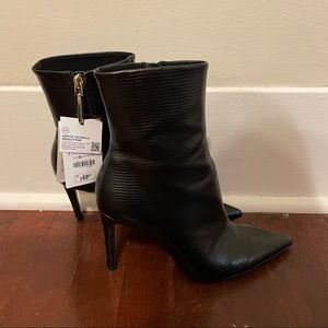 NWT Zara heel boots